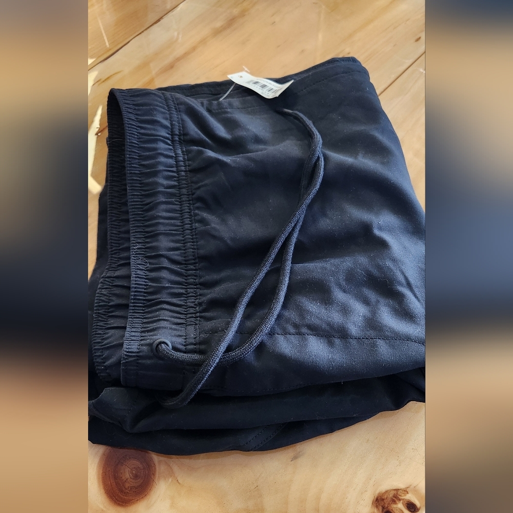 Men's Swim Trunk With Mesh Lining And Pockets